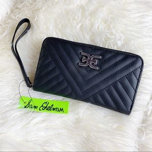 NWT Sam Edelman Quinn Tech Black Wallet Wristlet